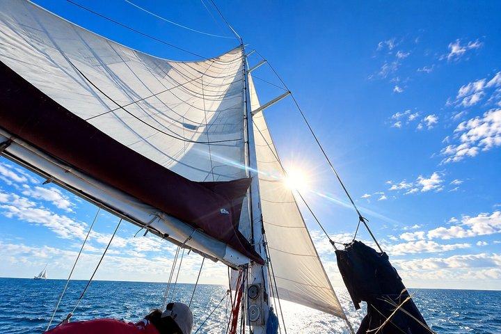 Siska Sailing Whitsunday Islands 2 Day Fun Adventure