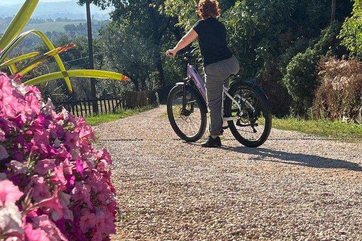 カンナラ(PG)の電動自転車レンタル