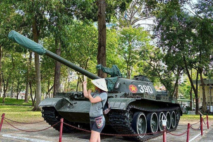 ホーチミン市：独立宮と戦争証跡博物館