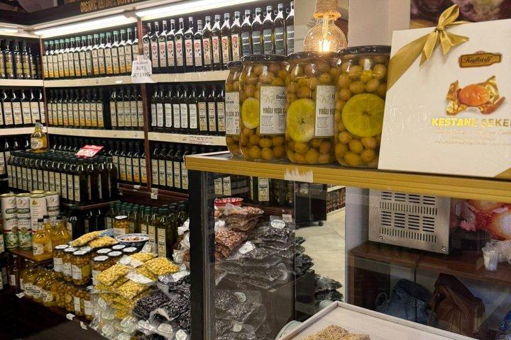 クサダシ港発のみの聖母マリアの家とショッピング