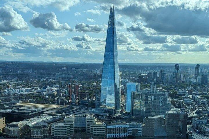 ロンドン塔入場付き歴史的なプライベートウォーキングツアー