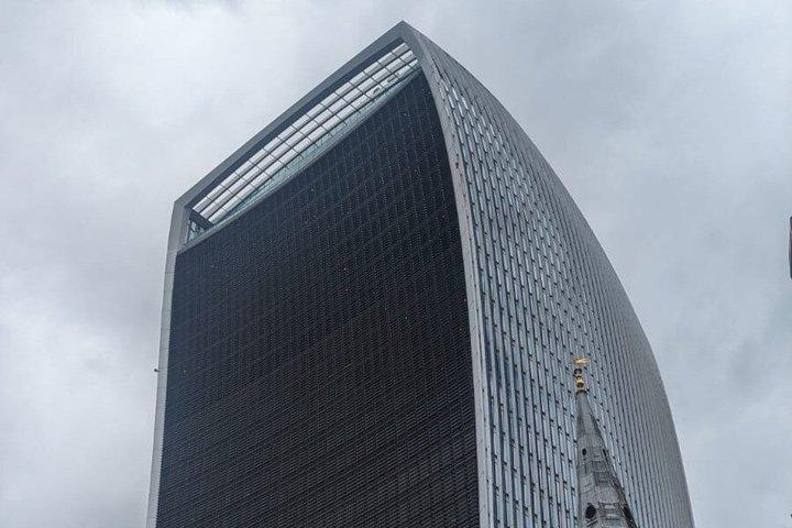 ロンドン塔入場付き歴史的なプライベートウォーキングツアー