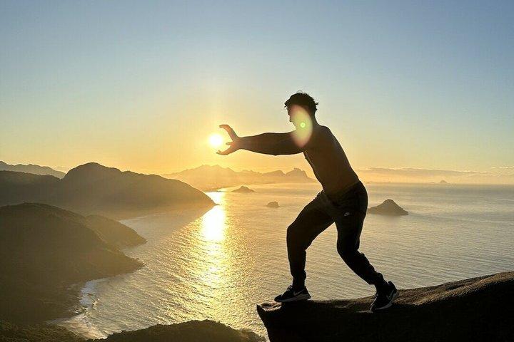 往復送迎付きプライベート電信石ハイキング