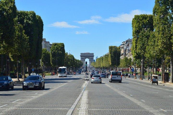 Paris Premium Private Chauffeur at Disposal