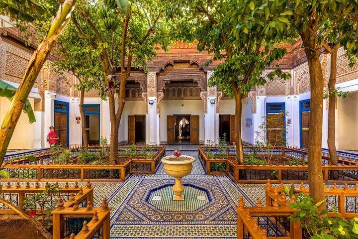 Dagtocht Marrakech vanuit Agadir – Verken de Rode Stad