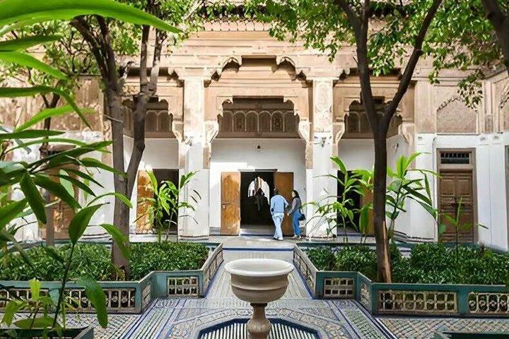Dagtocht Marrakech vanuit Agadir – Verken de Rode Stad
