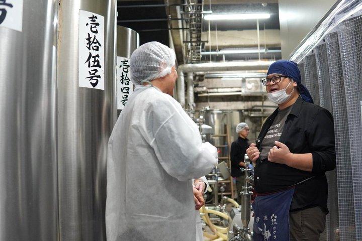 京都酒蔵体験：プライベート酒蔵ツアーと内部アクセス