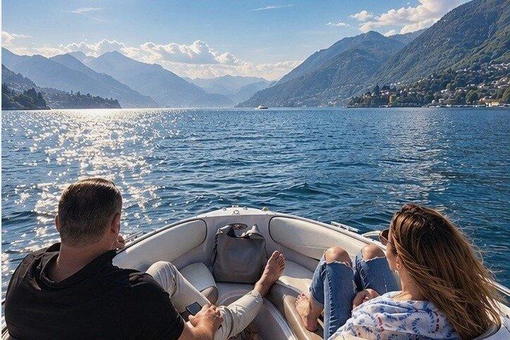 コモ湖ボートツアー。 コモ湖でイタリア語の夢を生きる