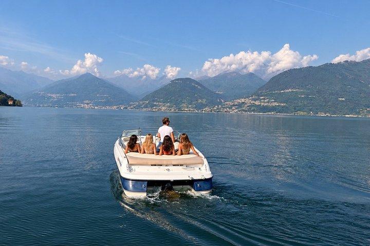 コモ湖ボートツアー。 コモ湖でイタリア語の夢を生きる