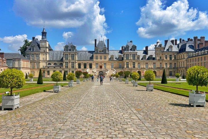 Royal France Tour Fontainebleau and Vaux le Vicomte