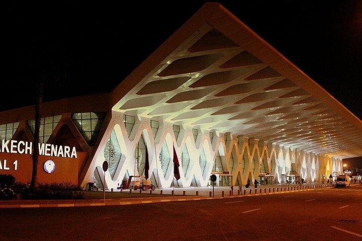 Private transfer between Marrakech airport and your Inn