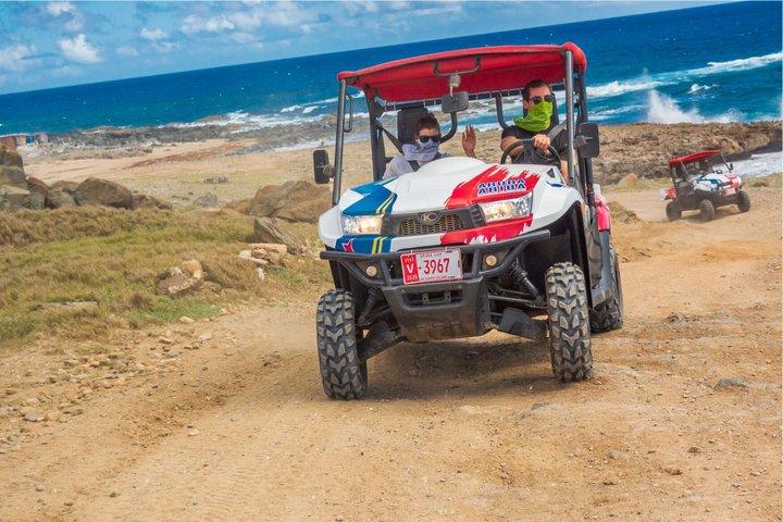 アルーバ オフロード UTV アイランドツアー：険しい海岸線と文化