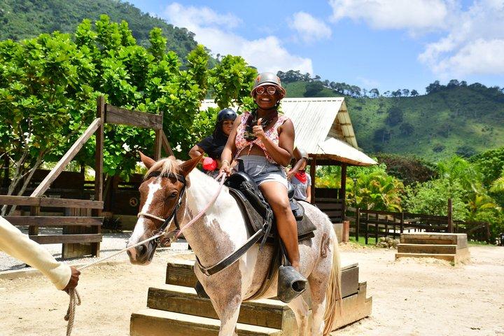 Beach & Paradise: Punta Cana Horseback Riding Adventure