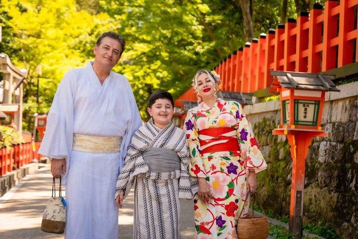 嵐山で一緒に着物体験 - 家族で楽しむ着物体験
