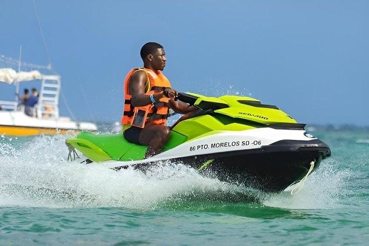 Parasaling & jetski experience Montego bay.