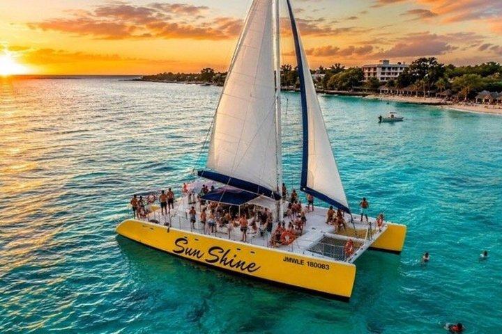 ビーチデイリックスカフェサンセットクルーズBAHIA PRINCIPE宿泊者限定