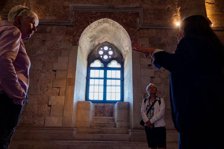 Walking tour Castel del Monte Unesco site