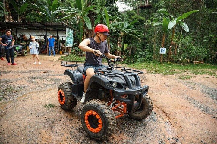 チェンマイ スカイホーク ジップライン&ATVアドベンチャー