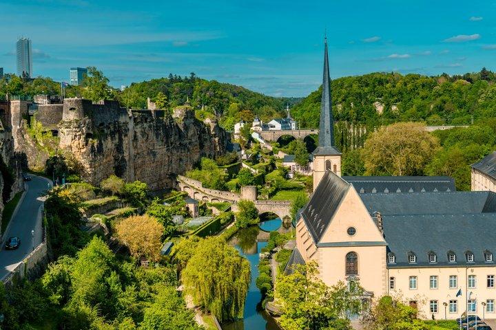 From Brussels: Day Trip to Luxembourg and Dinant