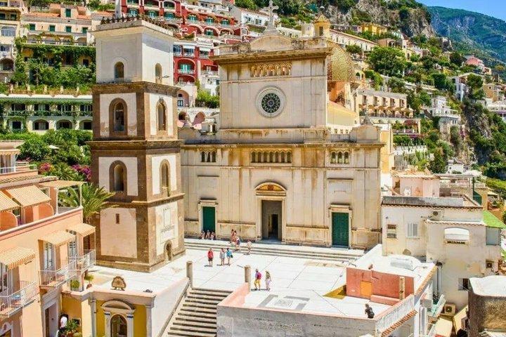 Visita guiada privada a Pompéia e Positano saindo de Roma