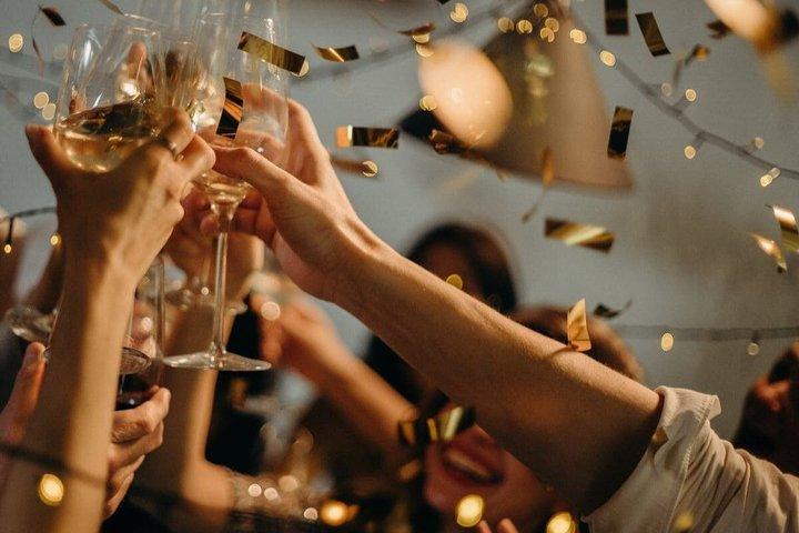 ブダペスト：大晦日パブ巡り + 1時間オープンバー