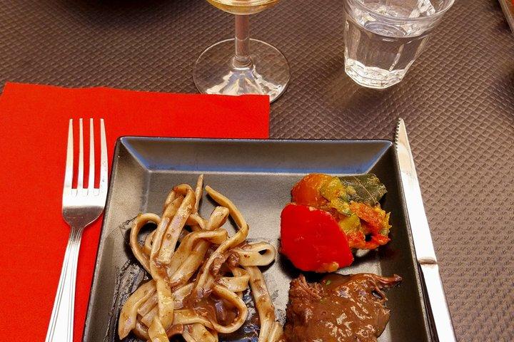 ニース旧市街＆ローカルマーケットのフードツアー、10の本格的な味付き