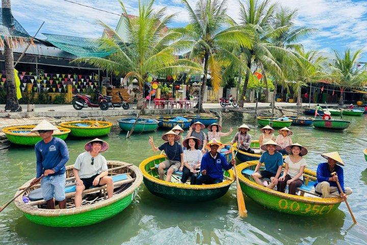 ホイアン田園地帯プライベートツアー – 村、水牛、バケツボート