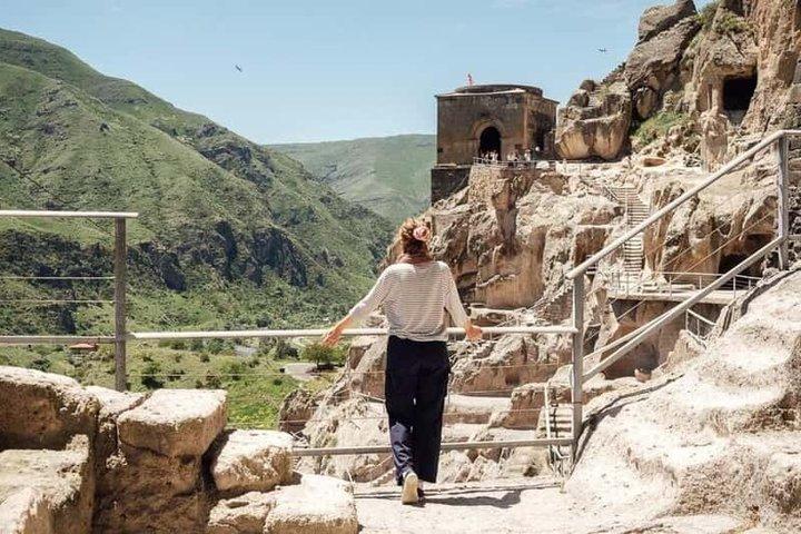 Vardzia och Bortom Heldagstur med historisk rundtur från Kutaisi