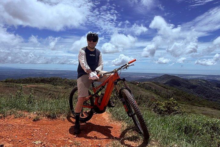 7-Day Private Panama Rainforest and El Valle E-MTB Adventure