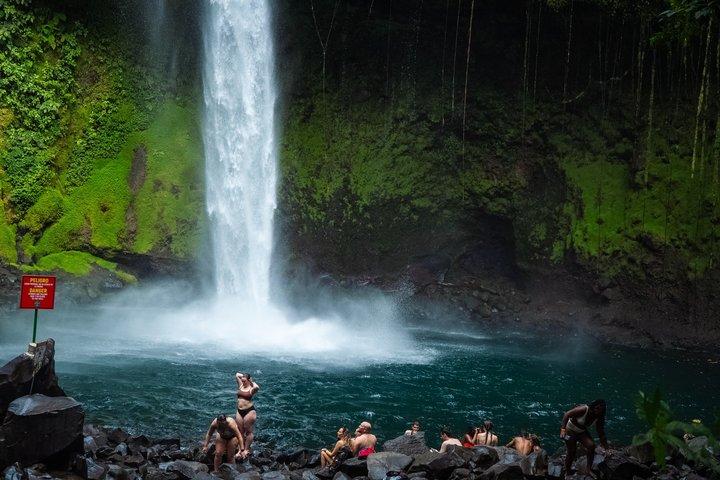 La Fortuna Waterfall, Volcano Hike, Safari Float Combo Tour