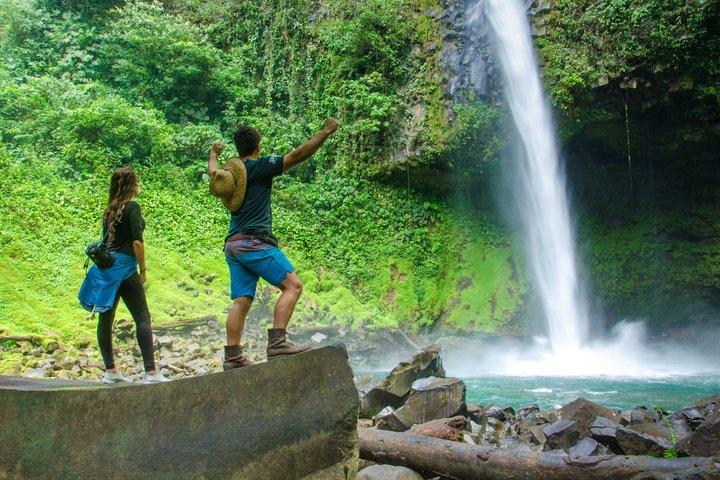 La Fortuna Waterfall, Volcano Hike, Safari Float Combo Tour