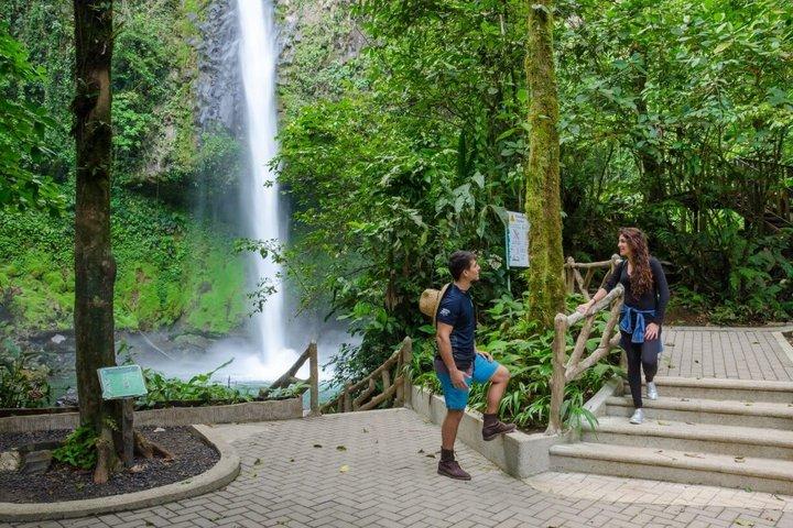 La Fortuna Waterfall, Volcano Hike, Safari Float Combo Tour
