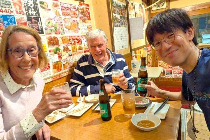 Himeji: Nightlife Tour with Local Guide and Food
