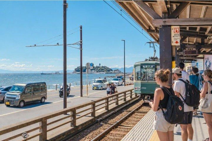 Kamakura Private Custom Tour with Local Guide