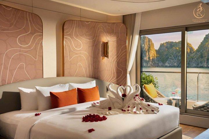 アテナ プレミアム ハロン湾 2日間クルーズ ラグジュアリーキャビン付き
