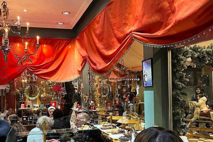 マレ地区のクリスマスマジック プライベートツアー コーヒーとケーキ パリ
