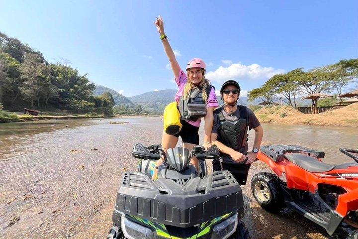 チェンマイからのマエタエンATVツアーと5kmラフティング