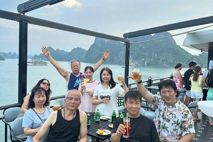 ハノイ発 3日間オリエントレガシーハロン湾クルーズ