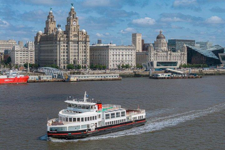 Liverpool: River Cruise & Sightseeing Bus Tour