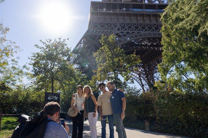 Eiffel Tower Elevator Reserved access & Optional Summit & Cruise