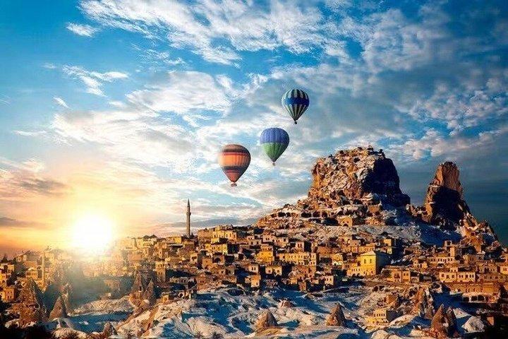 イスタンブール発、カッパドキア、パムッカレ、エフェソスを巡る6日間のツアー