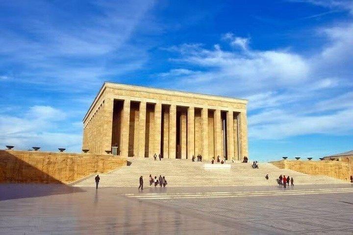 イスタンブール発、カッパドキア、パムッカレ、エフェソスを巡る6日間のツアー