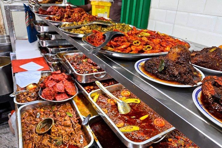 セイロン・サパーズ コロンボフードツアー 15品以上試食付き