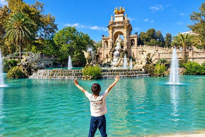 Barcelona Parc de la Ciutadella Private Kids Tour with Map