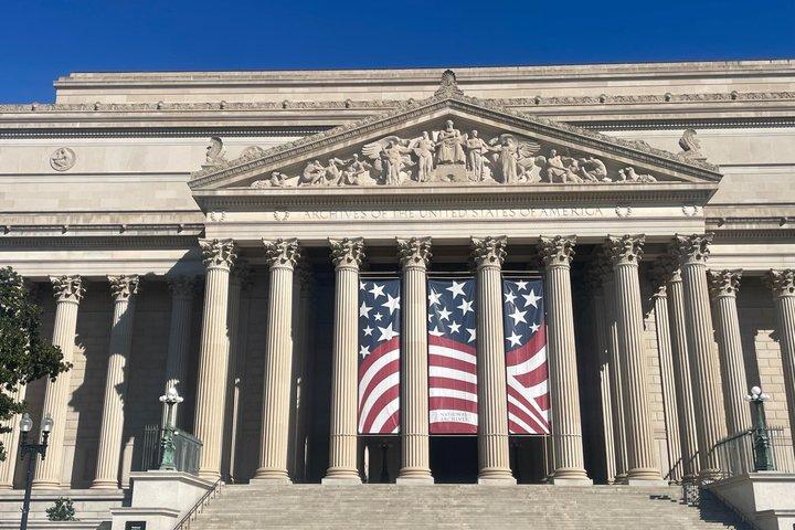 国立公文書館およびアメリカン・ヒストリー博物館 ガイド付きウォーキングツアー
