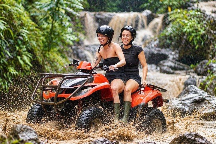 ゴリラ洞窟ATV＆アユン川ラフティング：オールインクルシブアドベンチャー