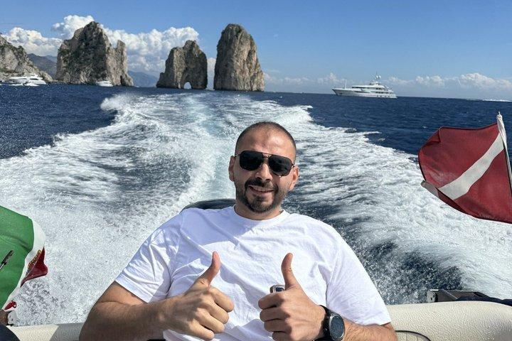 カプリ島でのスピアフィッシングとシュノーケリング