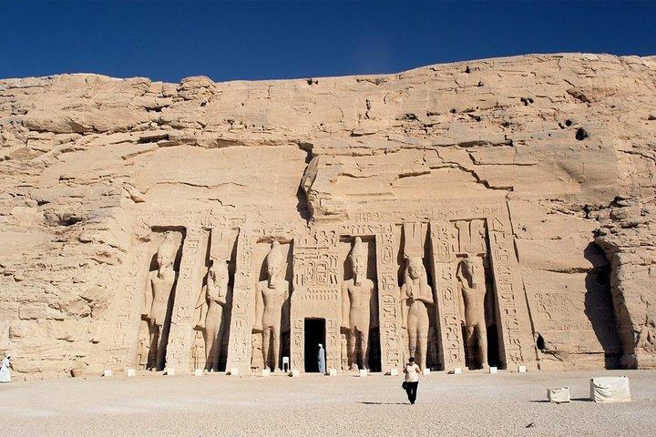 Private Day Tour to Abu Simbel From Aswan