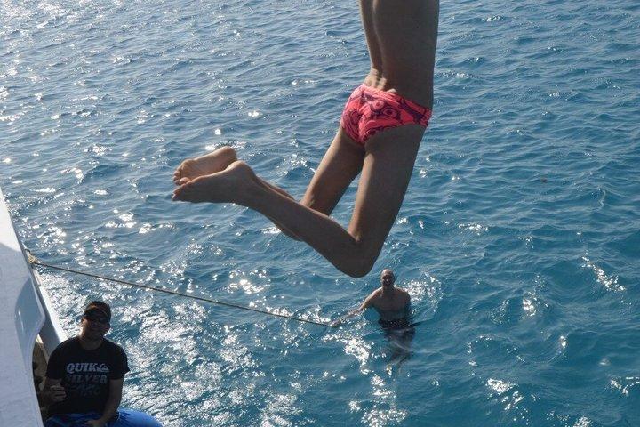 ハルガダ紅海ダイビング＆シュノーケリング日帰り旅行
