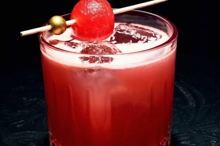 Halloween-Abend nach Einundzwanzig im Public Hotel